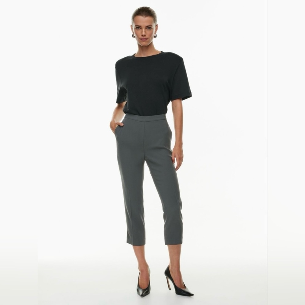 Aritzia Babaton Conan Crepe Cropped Trouser Pants